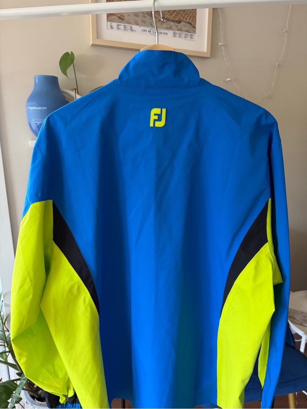 FootJoy DryJoys Hydrolite Blue and Neon Yellow Golf Rain Jacket